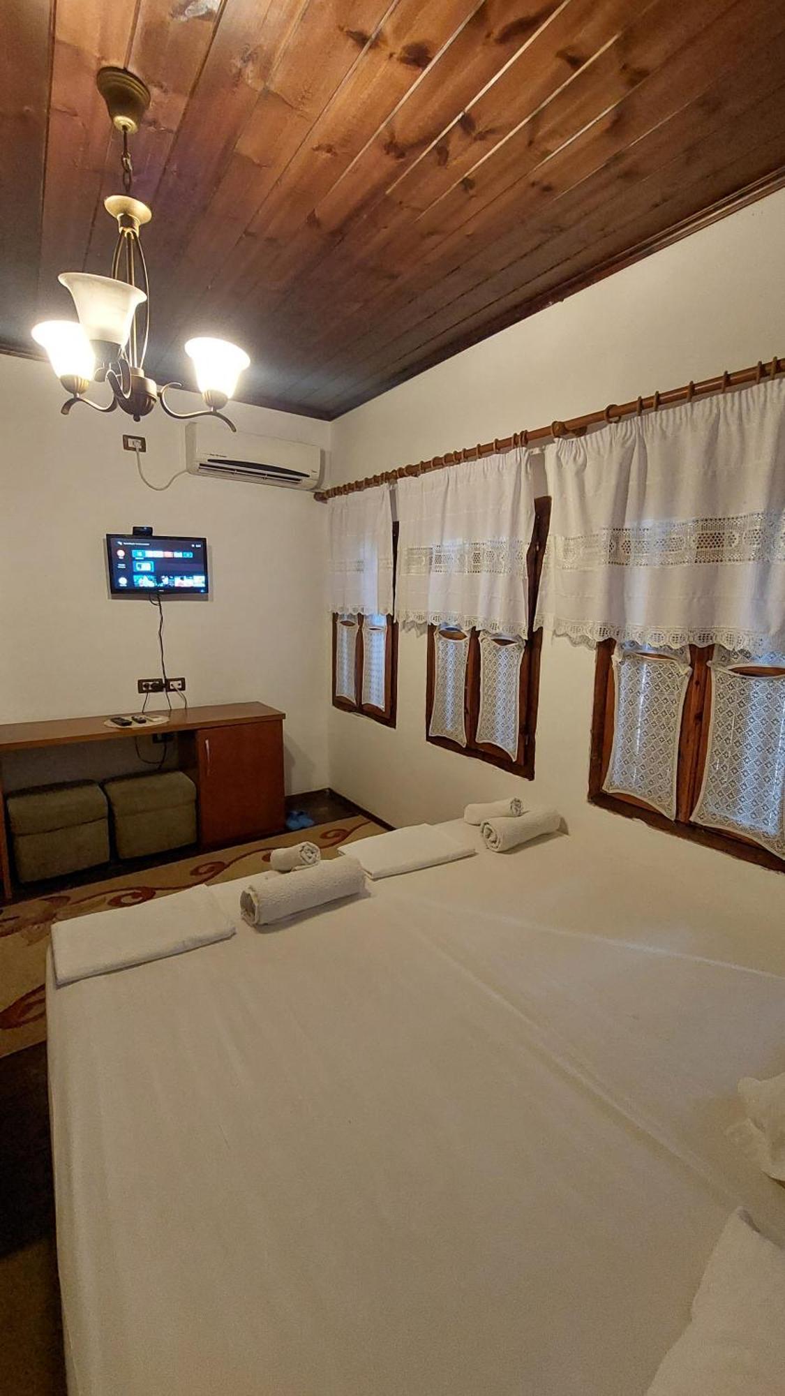 Hotel Old Town Hava Baci Berat Zewnętrze zdjęcie
